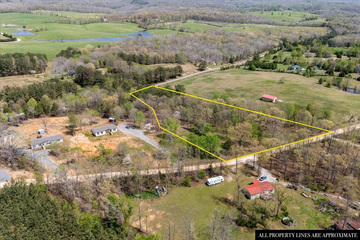 1837 Humphreys Co Line Road Dickson TN 37055