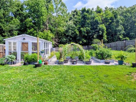 1217 Henry Place Boulevard Clarksville TN 37042