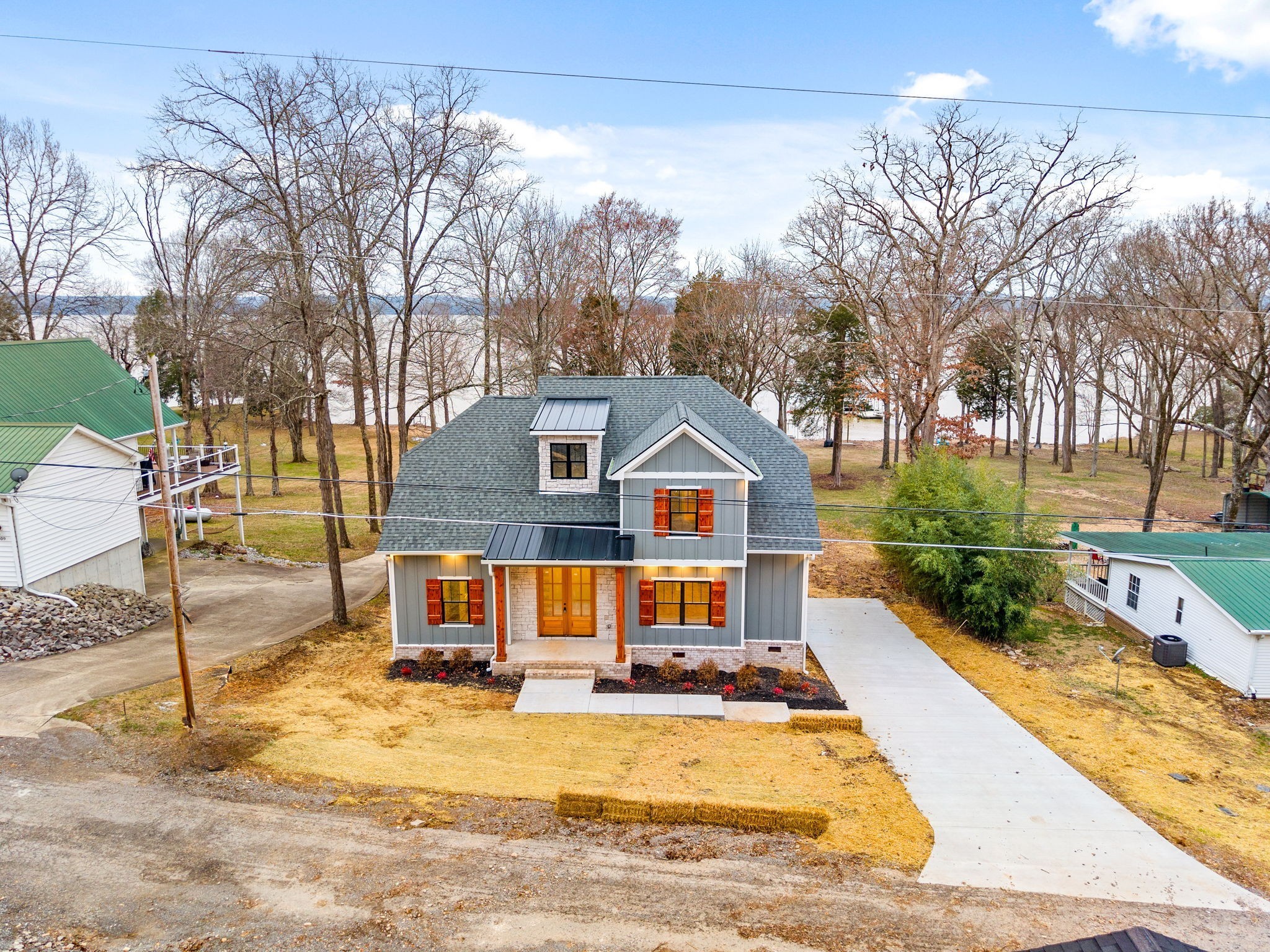 311 Riverview Drive Dover TN 37058