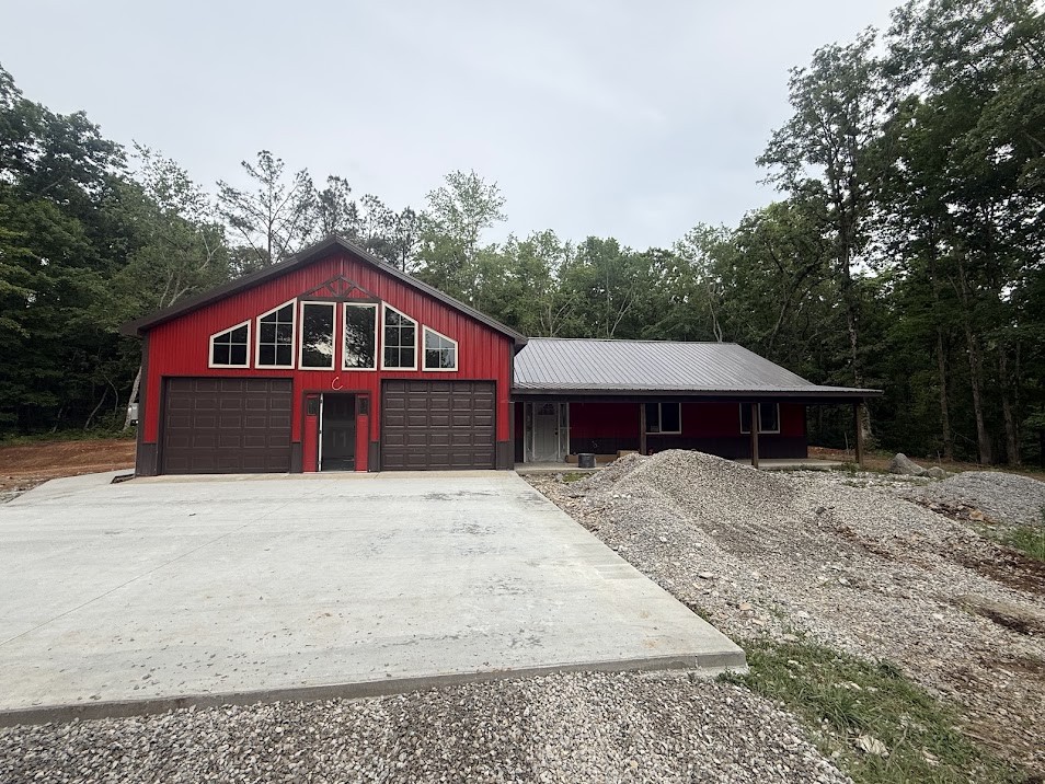 2796 Highway 100 Centerville TN 37033