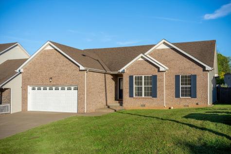 2641 Arthurs Court Clarksville TN 37040