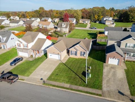 2641 Arthurs Court Clarksville TN 37040