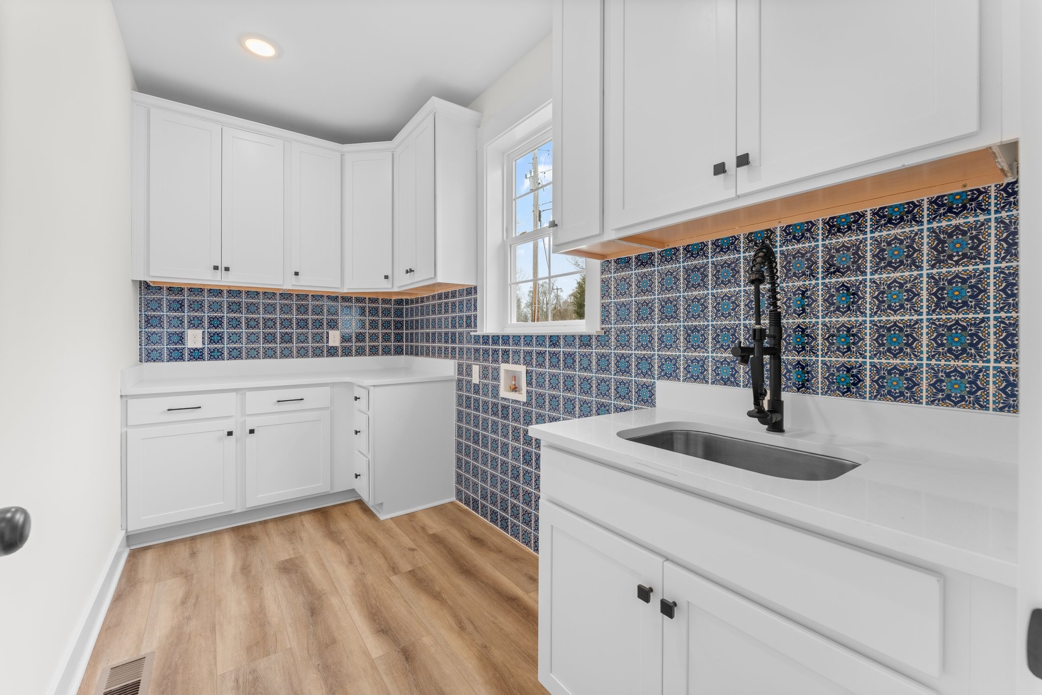 5156 Coconut Ridge Road Smithville TN 37166