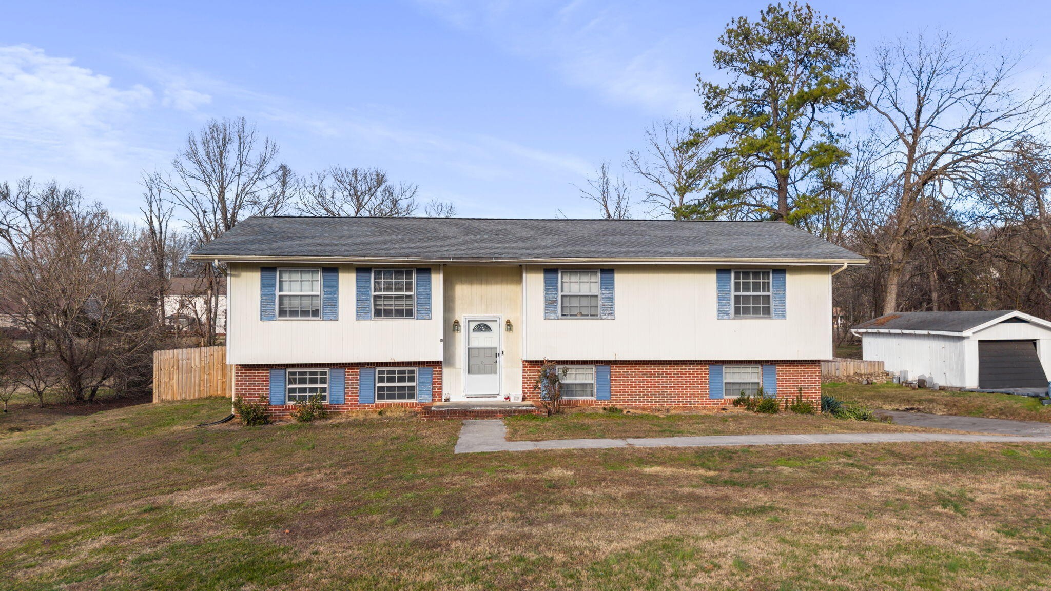 3035 W Lake Drive, NW Cleveland TN 37312