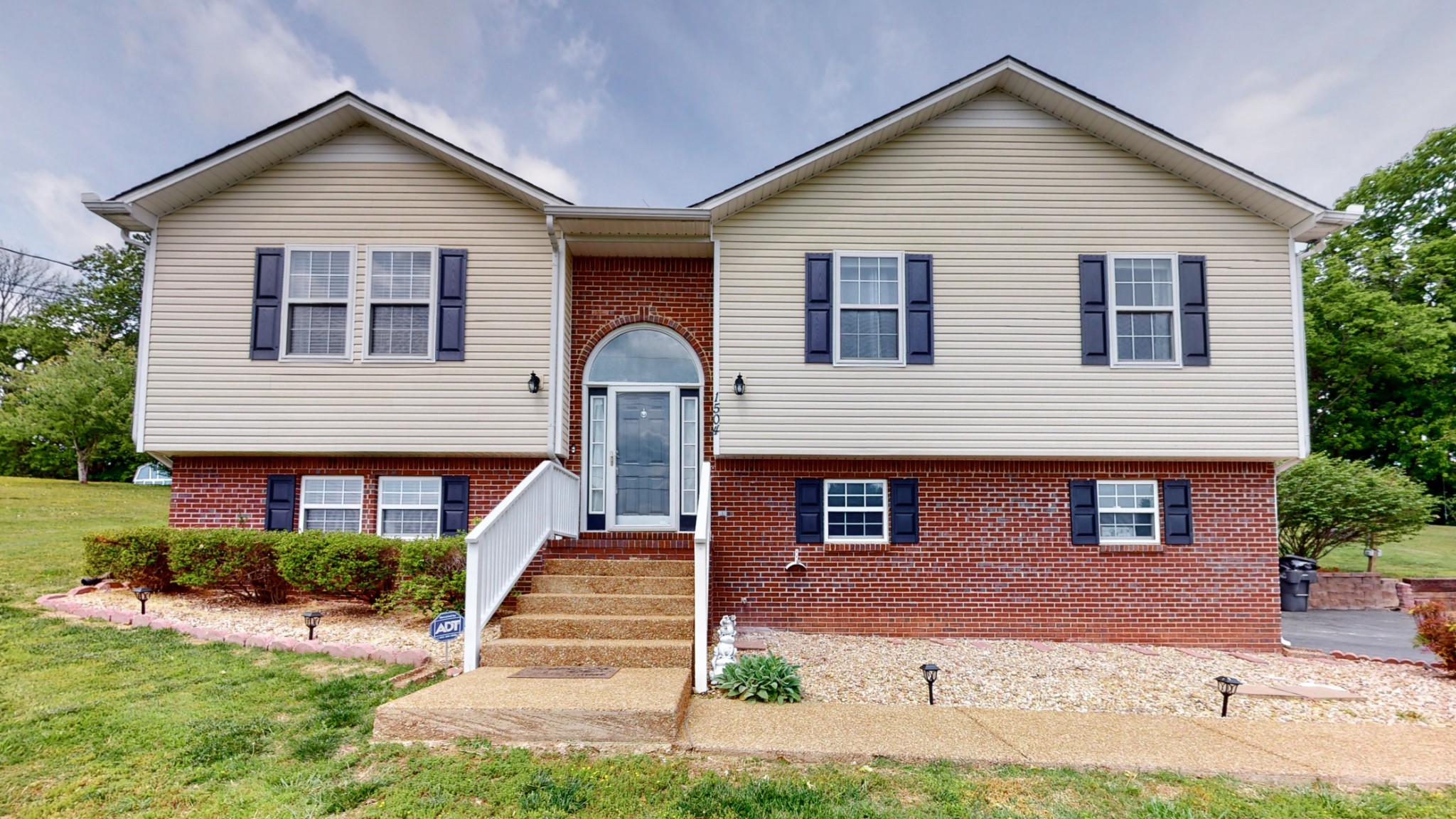 1504 Potter Drive Columbia TN 38401