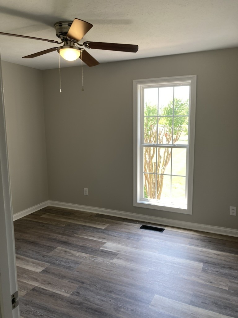 3366 Dobbins Pike Portland TN 37148