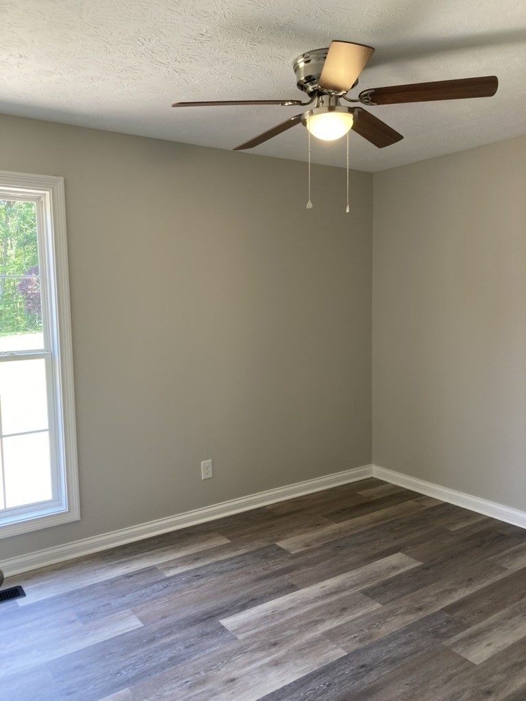3366 Dobbins Pike Portland TN 37148