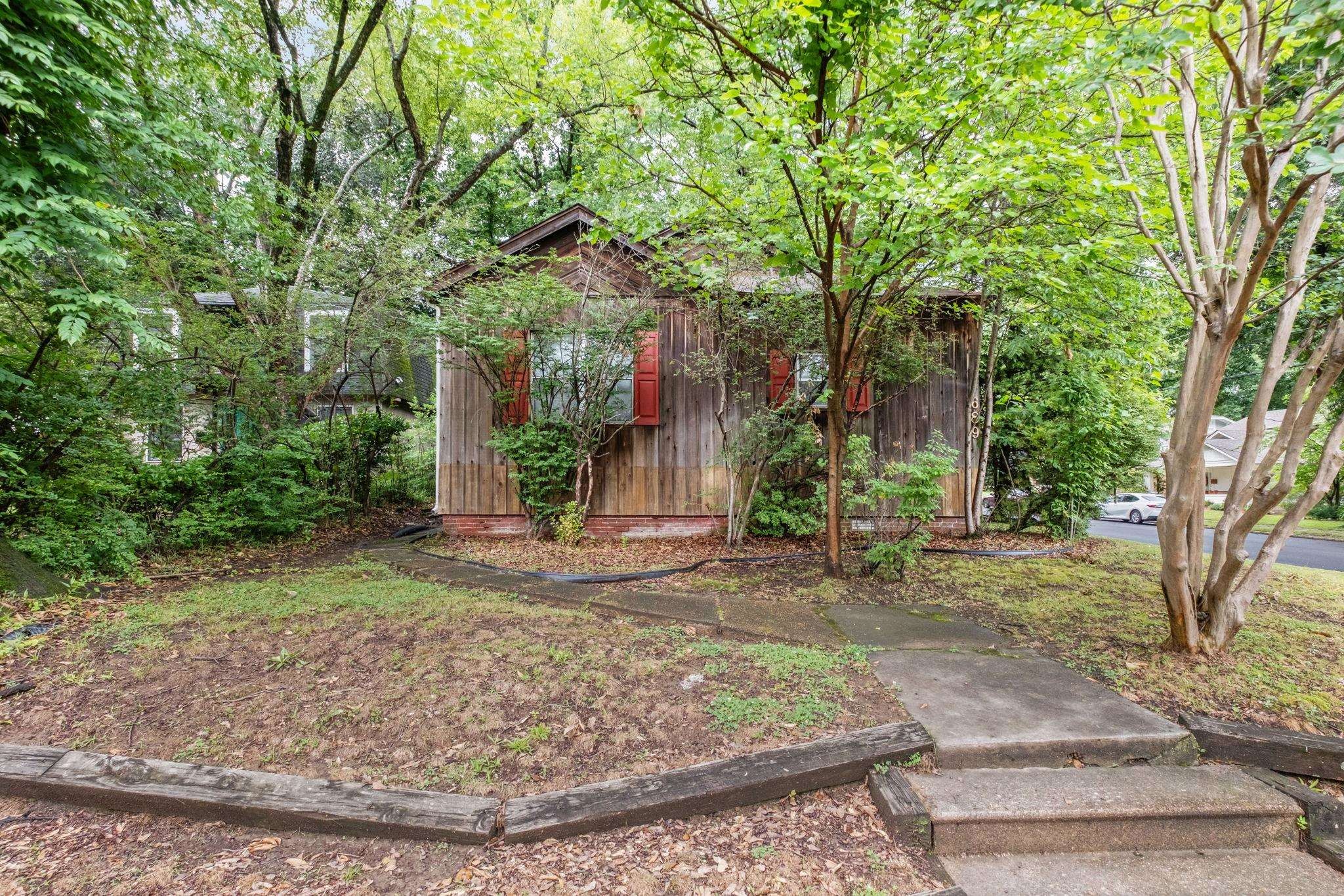 689 Tanglewood Street Memphis TN 38104
