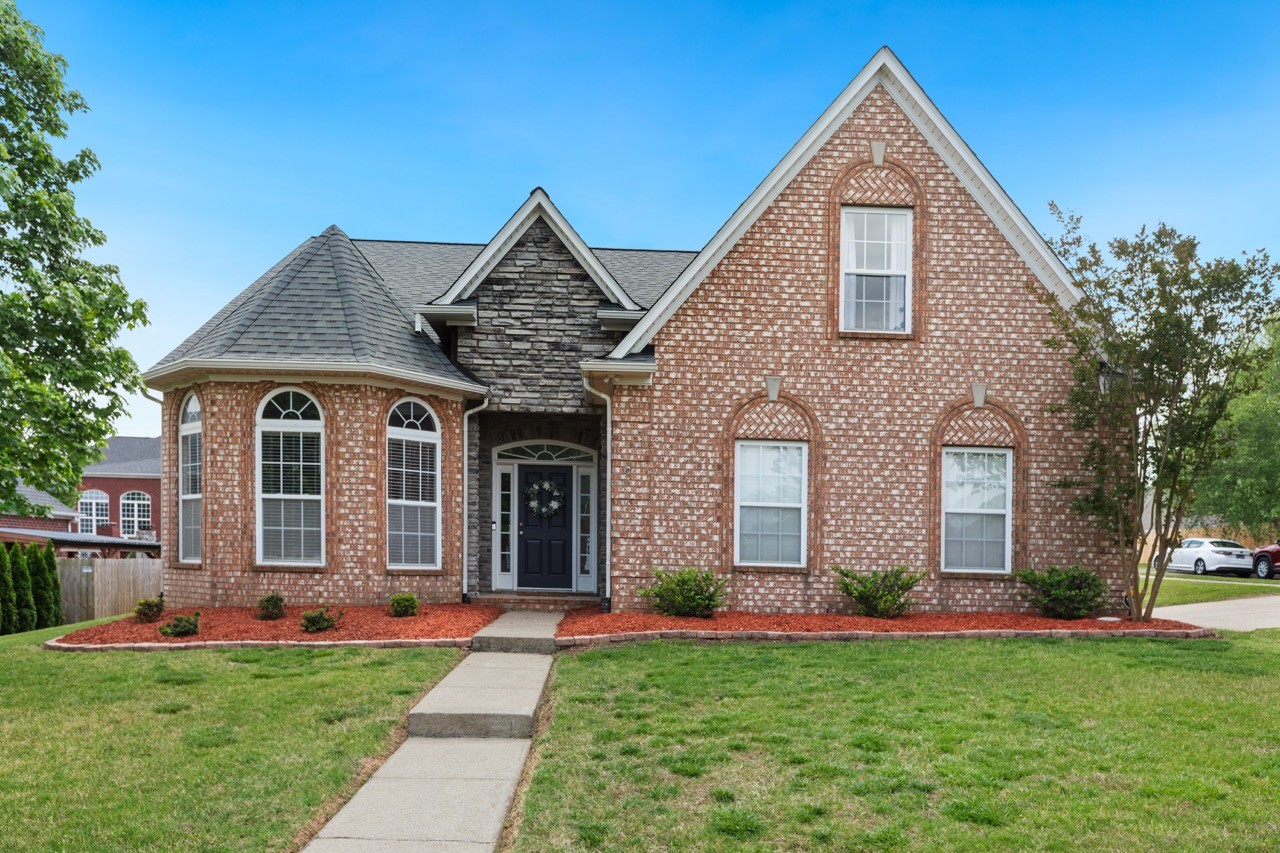 1085 Nealcrest Circle Spring Hill TN 37174