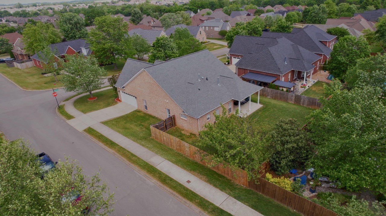 1085 Nealcrest Circle Spring Hill TN 37174