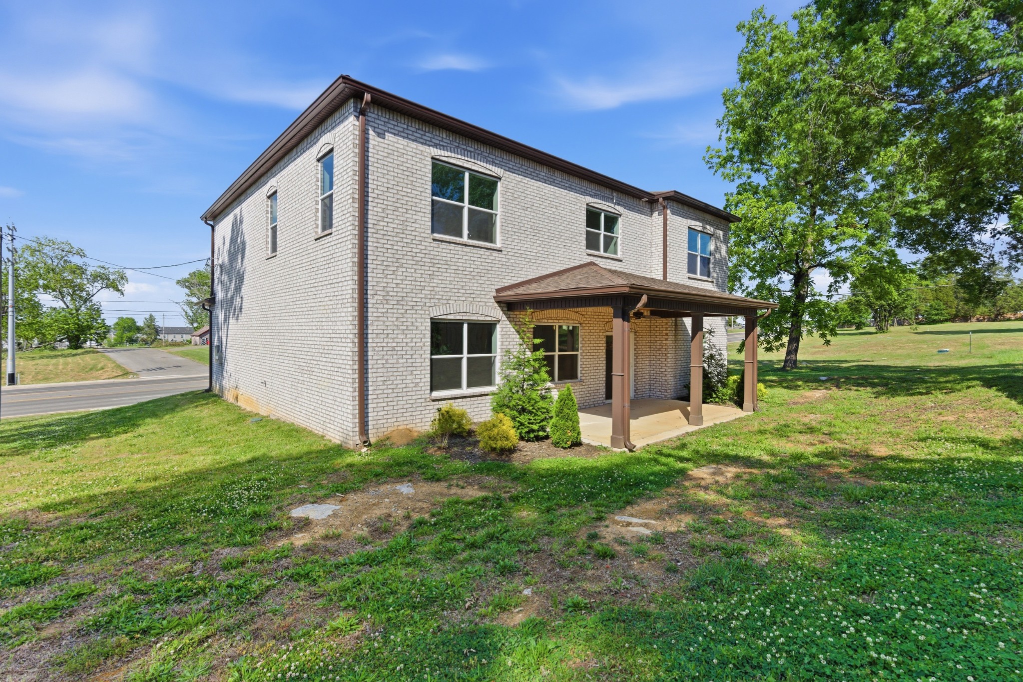 1760 W Main Street Lebanon TN 37087