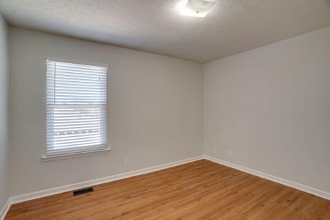 145 S Palmers Chapel Road White House TN 37188