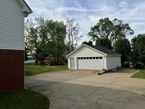 145 S Palmers Chapel Road White House TN 37188