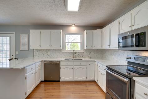 145 S Palmers Chapel Road White House TN 37188