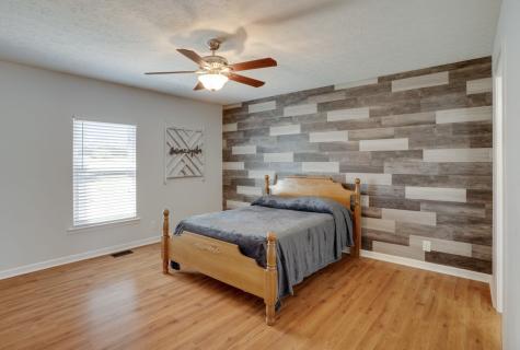 145 S Palmers Chapel Road White House TN 37188