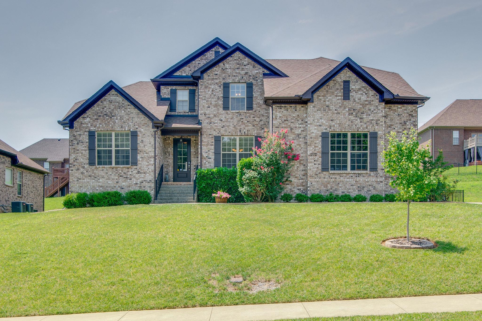 153 N Shadowhaven Way Hendersonville TN 37075