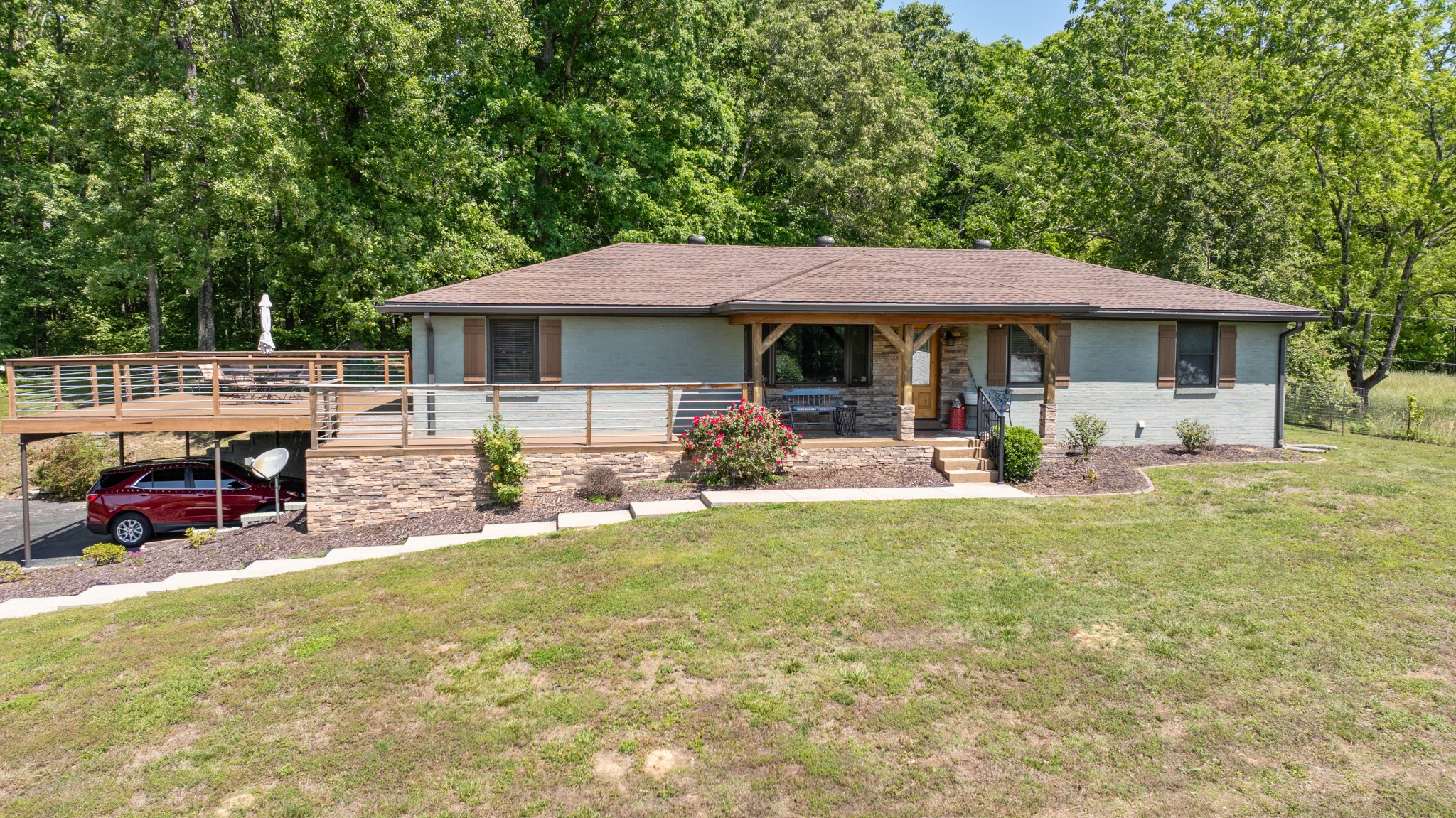 7623 Highway 100 Bon Aqua TN 37025