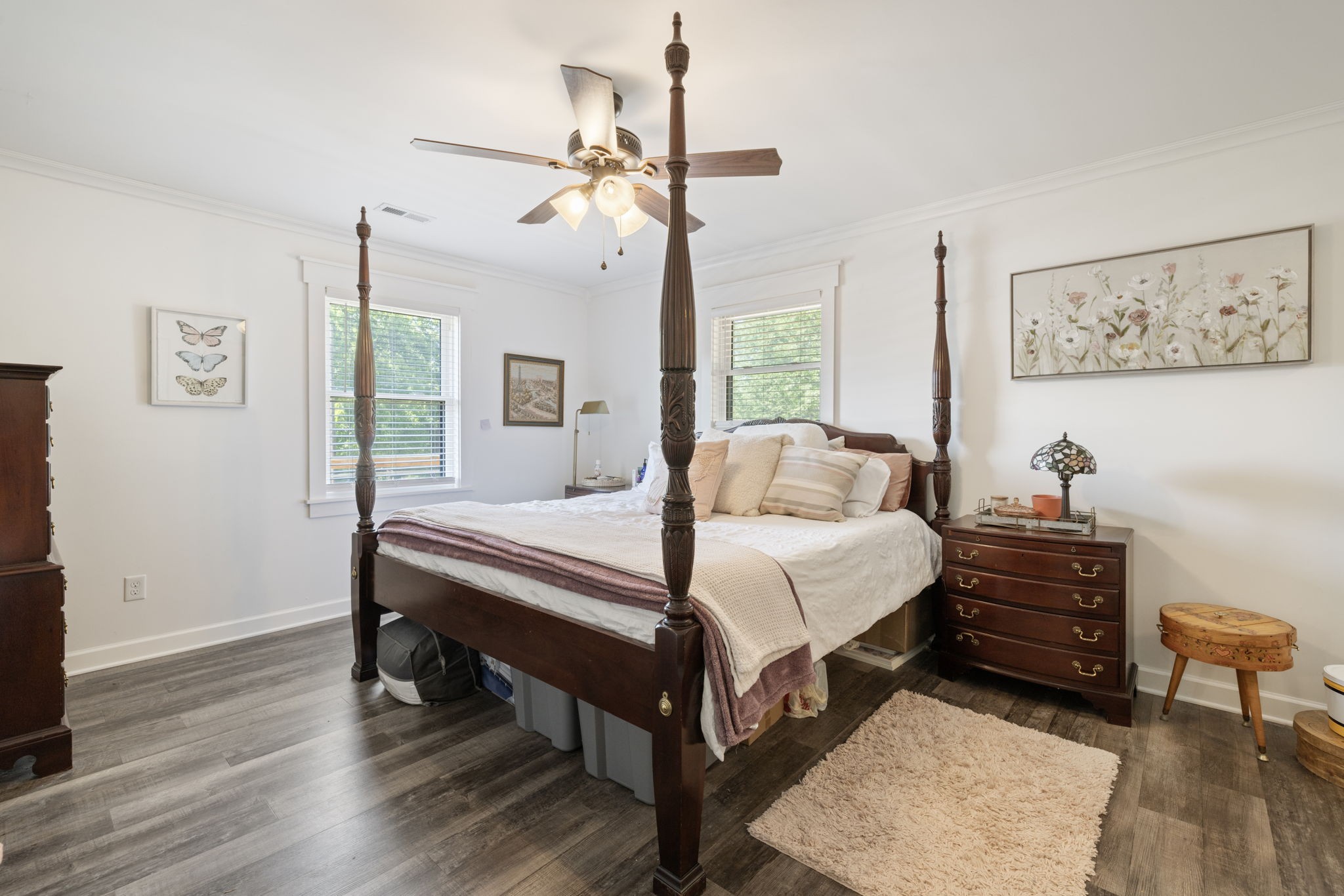 7623 Highway 100 Bon Aqua TN 37025