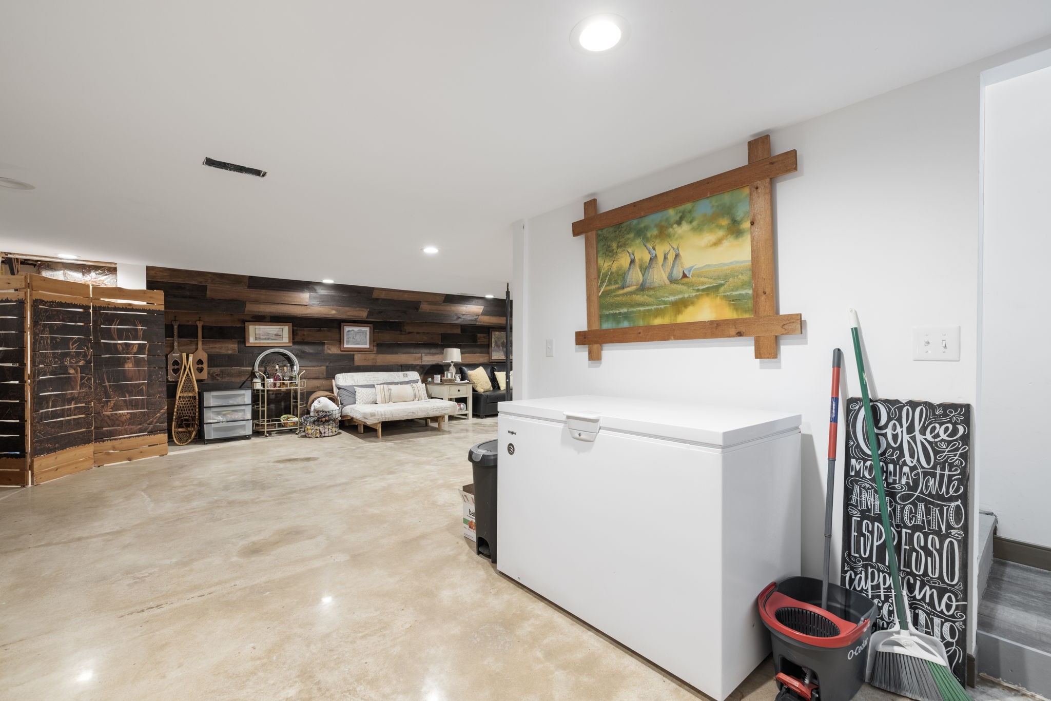 7623 Highway 100 Bon Aqua TN 37025
