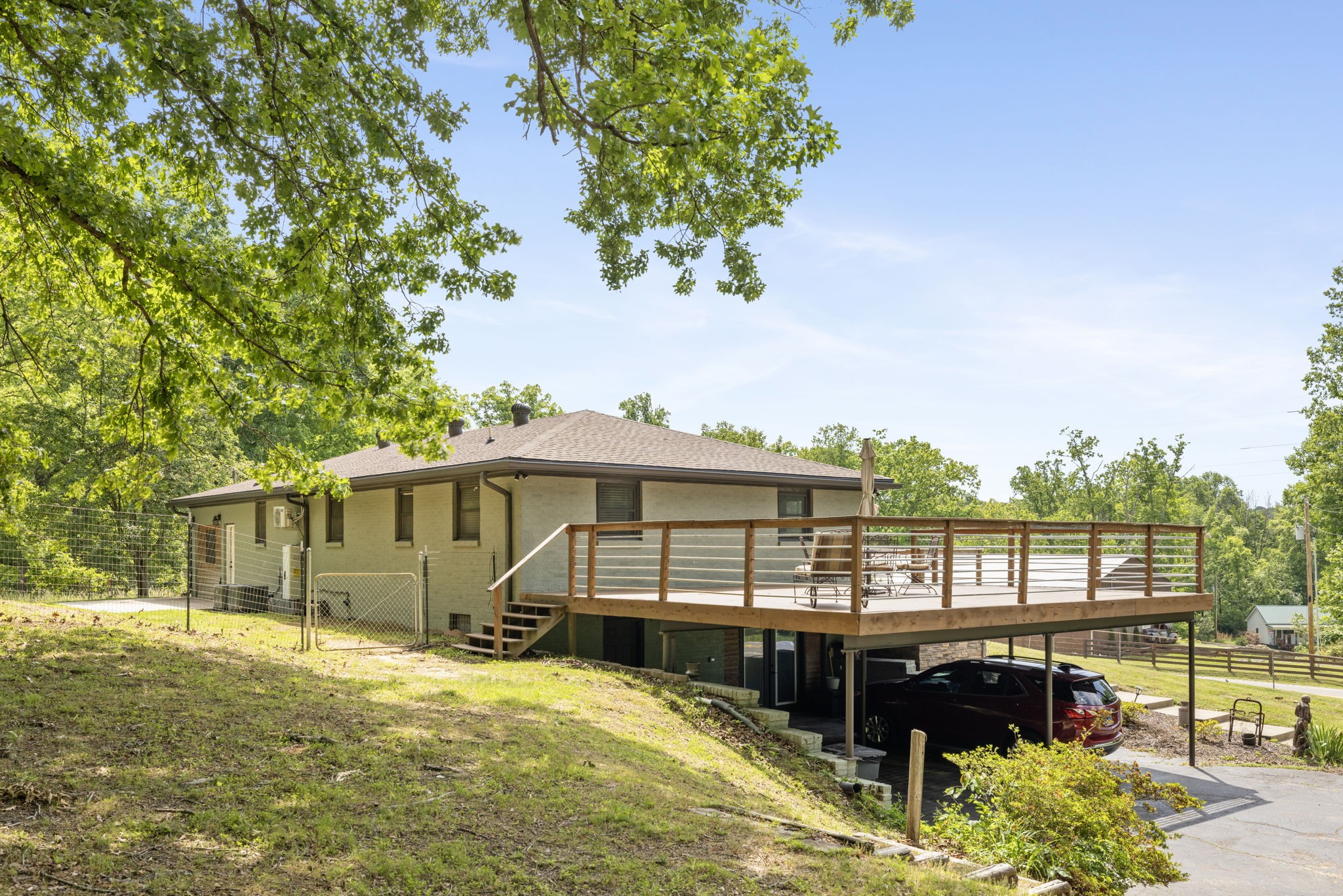 7623 Highway 100 Bon Aqua TN 37025