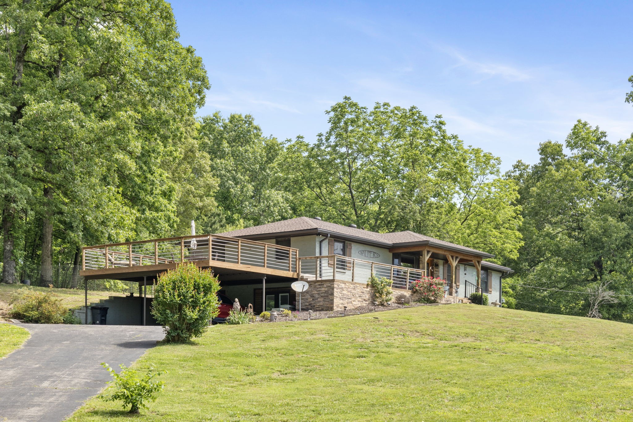7623 Highway 100 Bon Aqua TN 37025