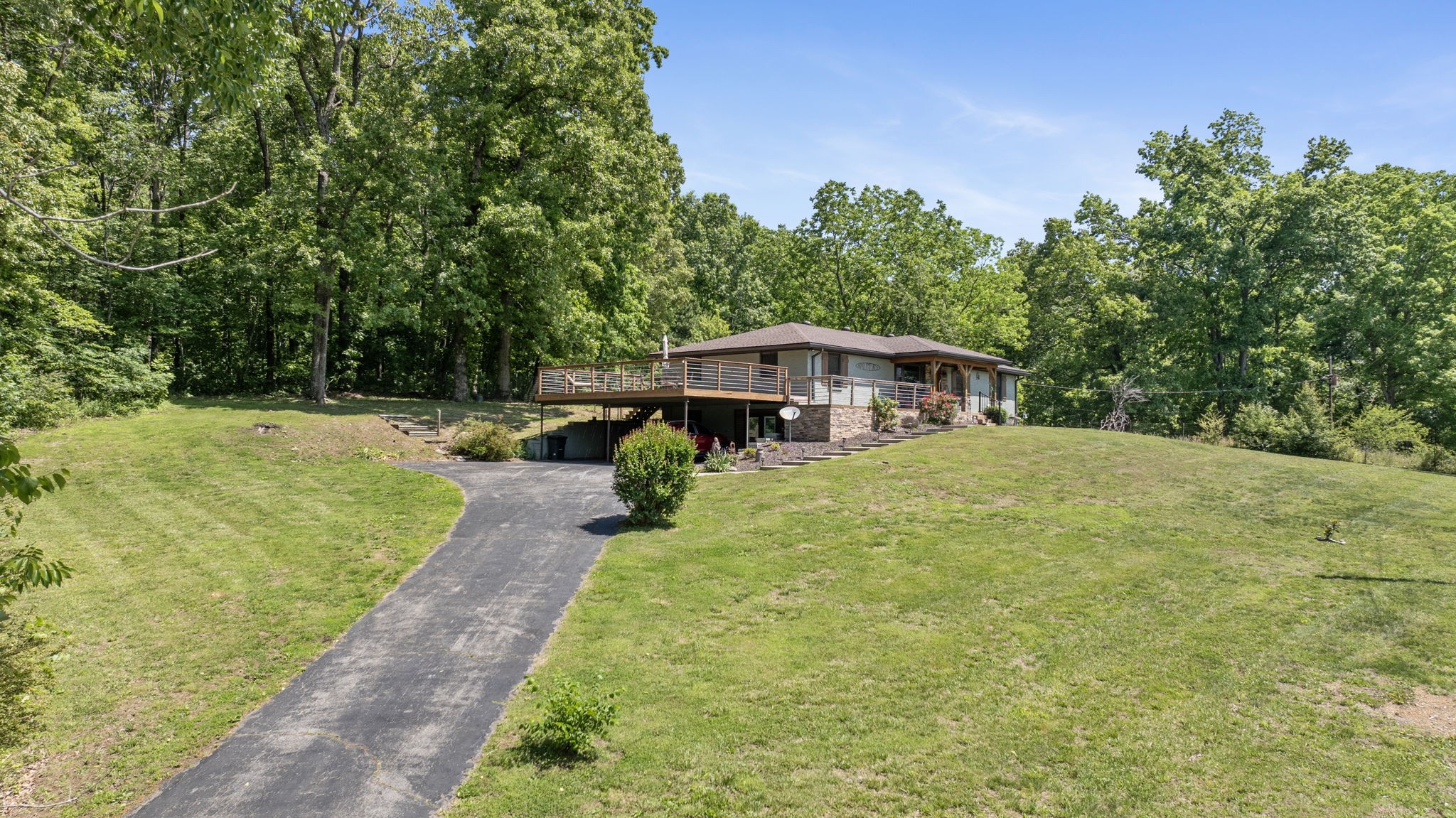 7623 Highway 100 Bon Aqua TN 37025