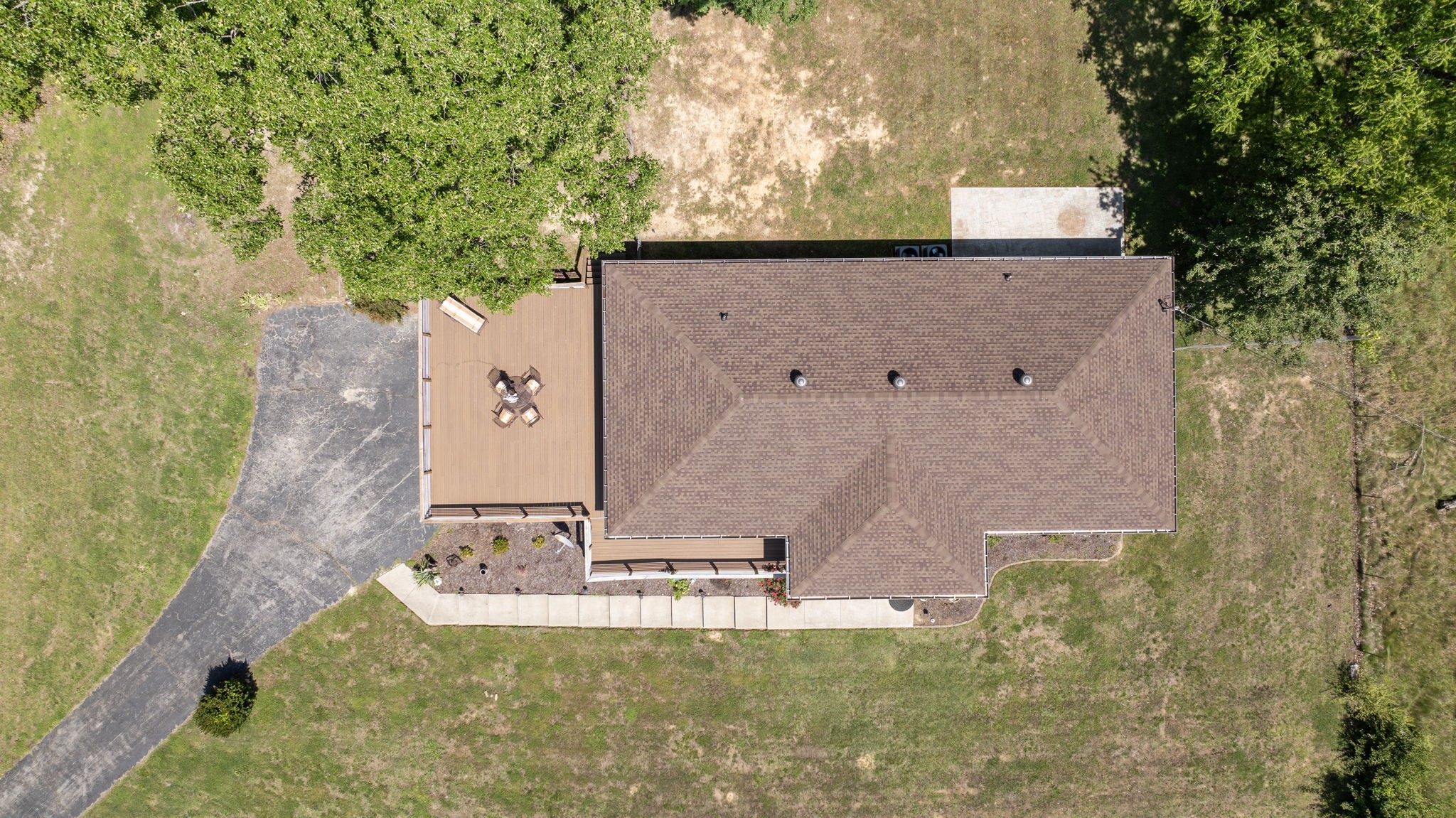 7623 Highway 100 Bon Aqua TN 37025