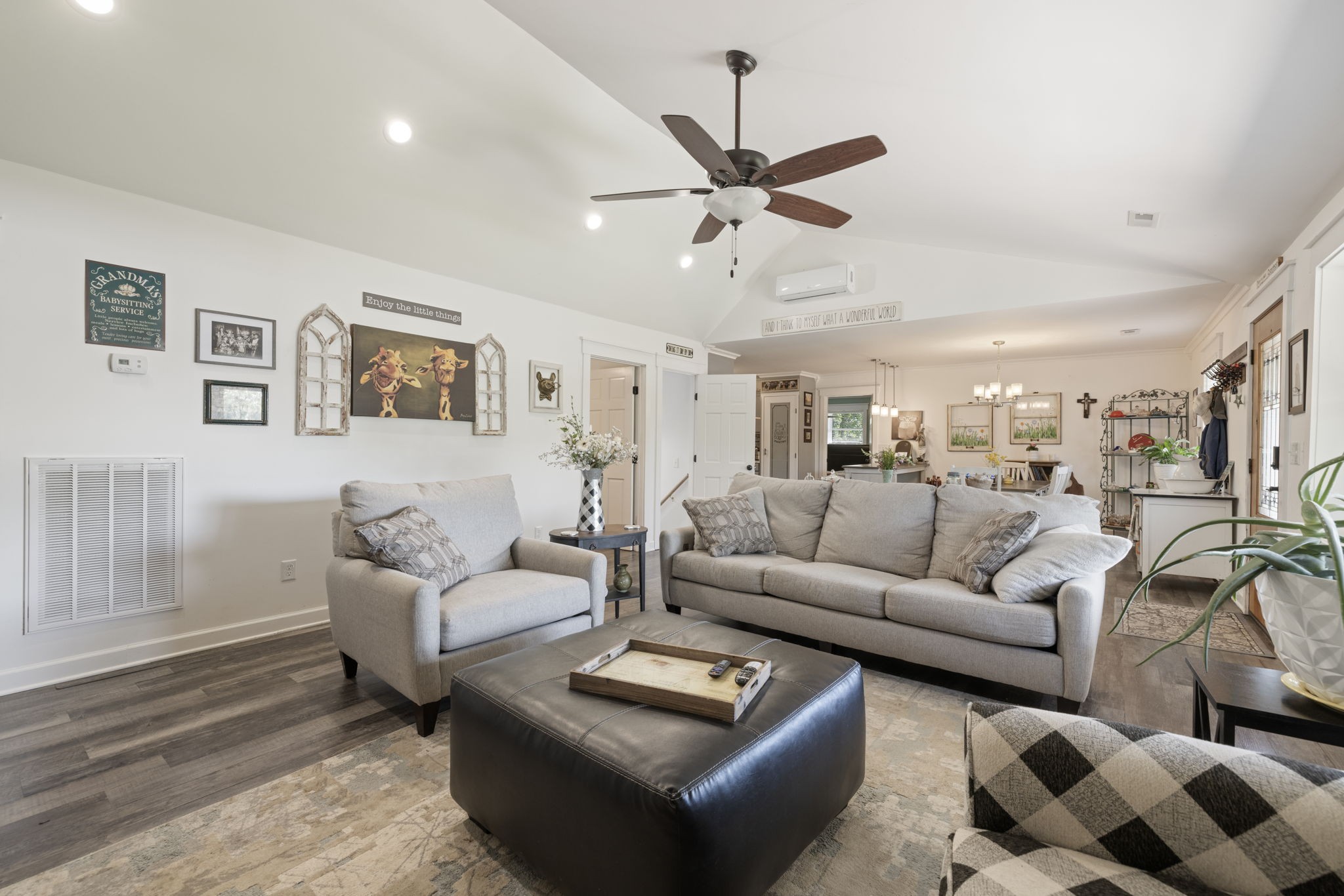 7623 Highway 100 Bon Aqua TN 37025