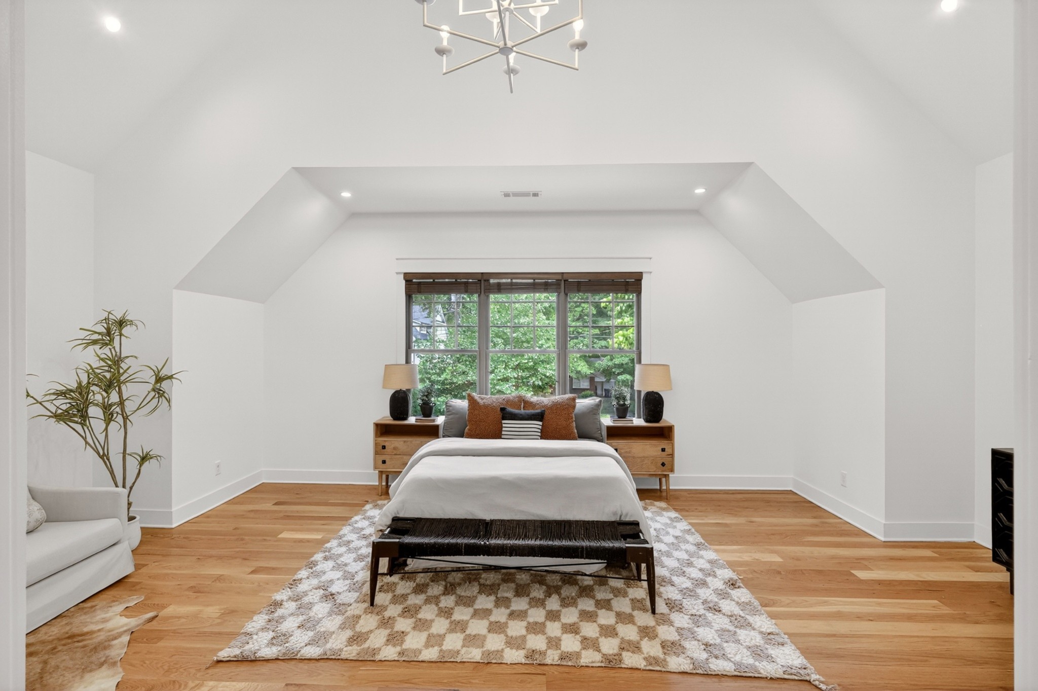 4416A Lealand Lane Nashville TN 37204