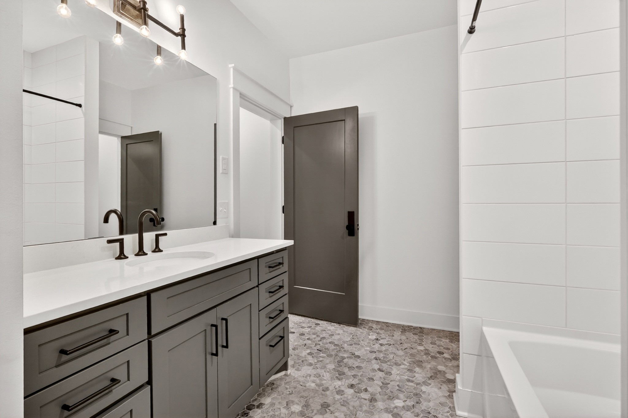 4416A Lealand Lane Nashville TN 37204