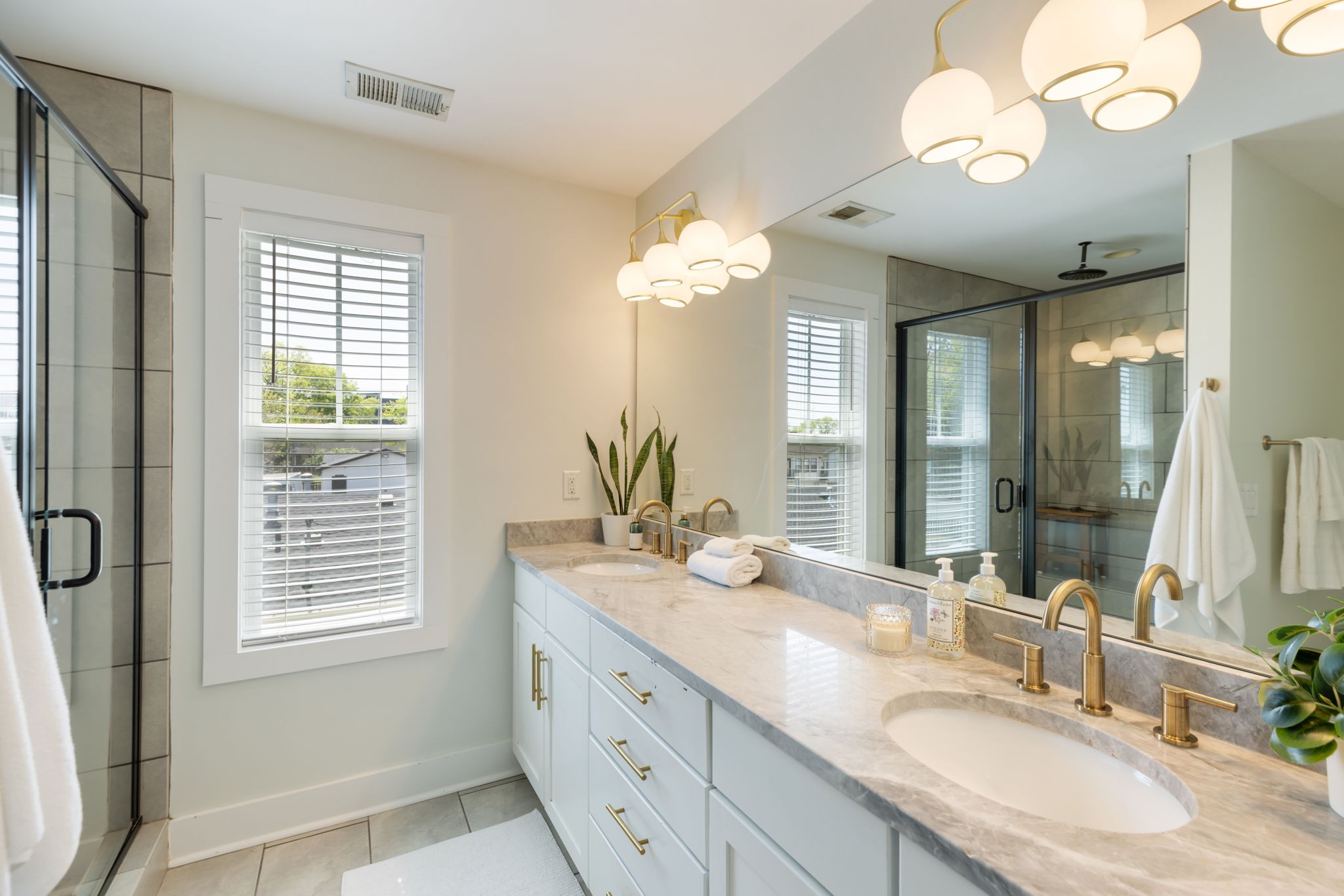 1708A 7th Ave, N Nashville TN 37208