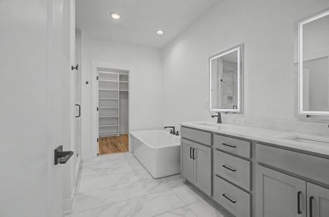 1909A 15th Ave, N Nashville TN 37208