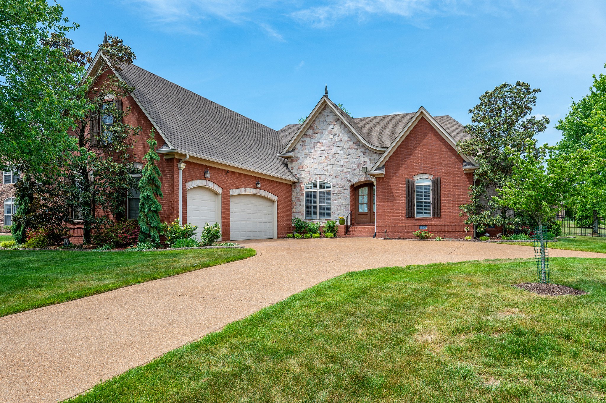2154 Gorden Crossing Gallatin TN 37066