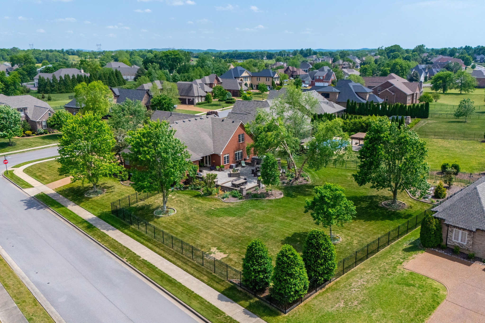 2154 Gorden Crossing Gallatin TN 37066