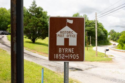 11710 Nashville Highway Baxter TN 38544
