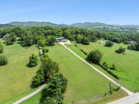 2236 Osburn Road Arrington TN 37014