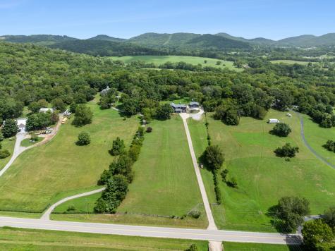 2236 Osburn Road Arrington TN 37014