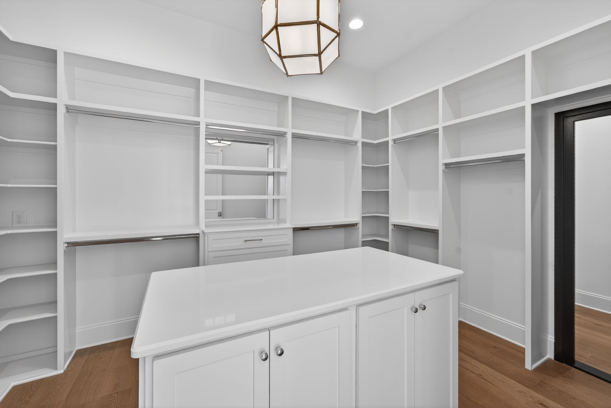 7042 Kinderhook Road Nashville TN 37221
