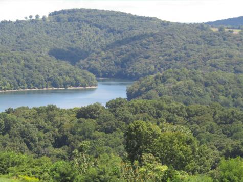 48 Swan Ridge Road, E Hilham TN 38568