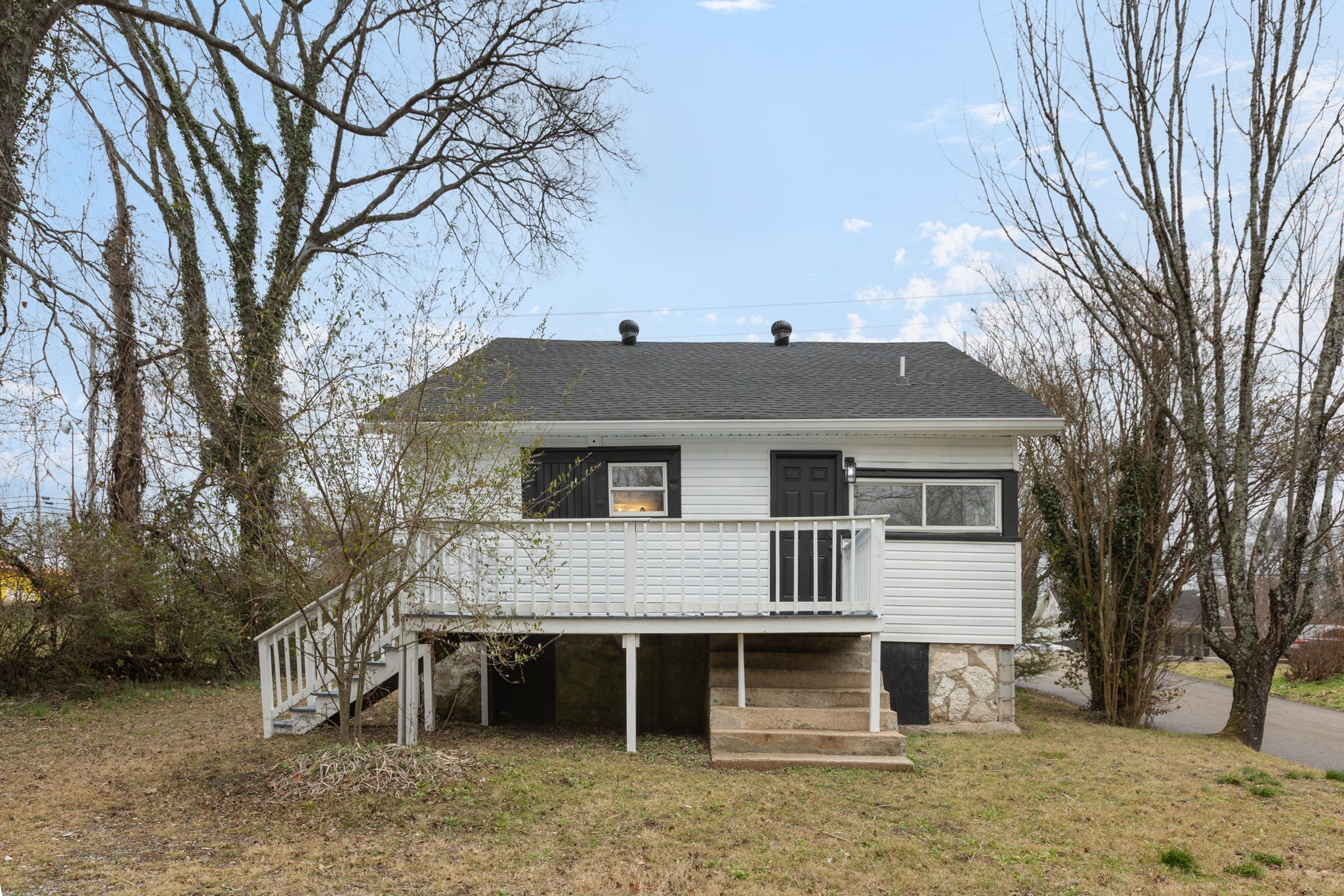 1828 S Main Street Columbia TN 38401