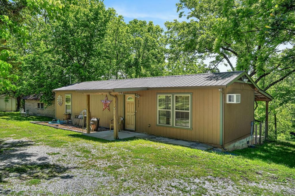 301 Everett St, W Sparta TN 38583