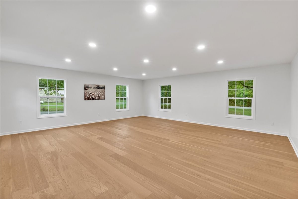 315 Little Creek Road Pleasant Shade TN 37145