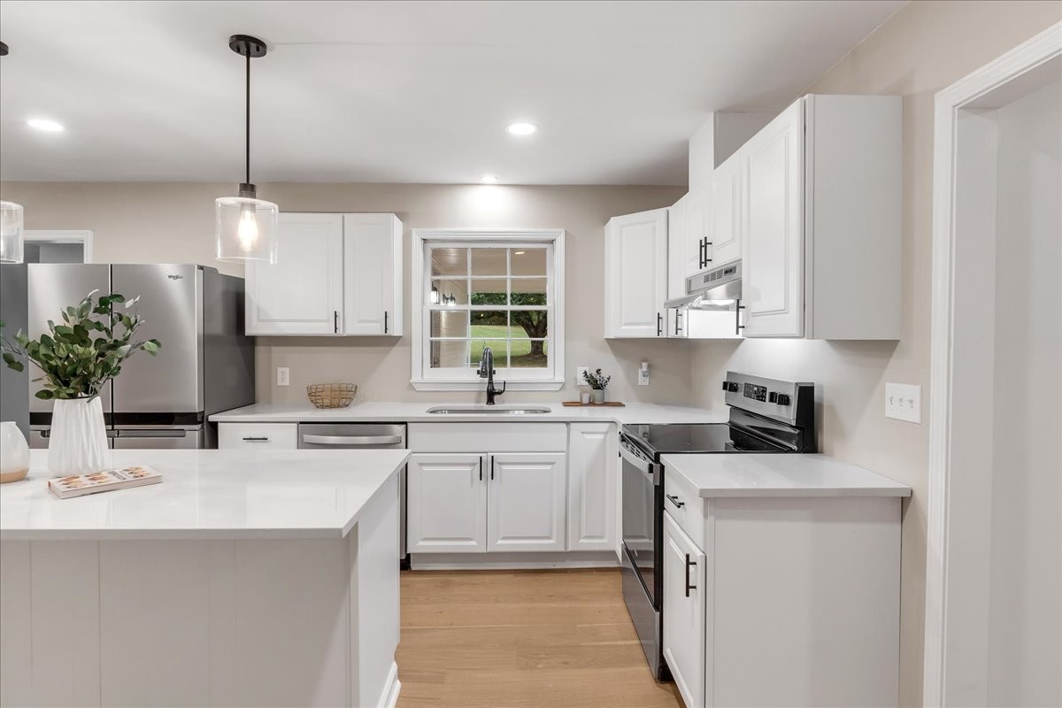 315 Little Creek Road Pleasant Shade TN 37145