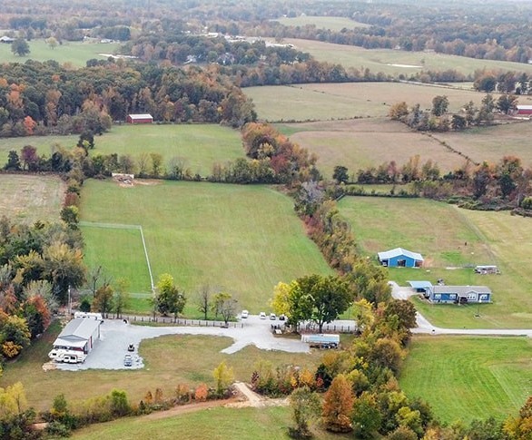 320 Capps Farm Lane Mc Ewen TN 37101