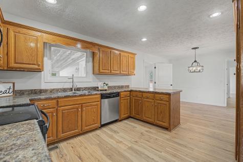 206 Blue Ribbon Parkway Shelbyville TN 37160