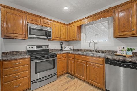 206 Blue Ribbon Parkway Shelbyville TN 37160