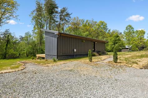 51 Dwellings Drive Tracy City TN 37387