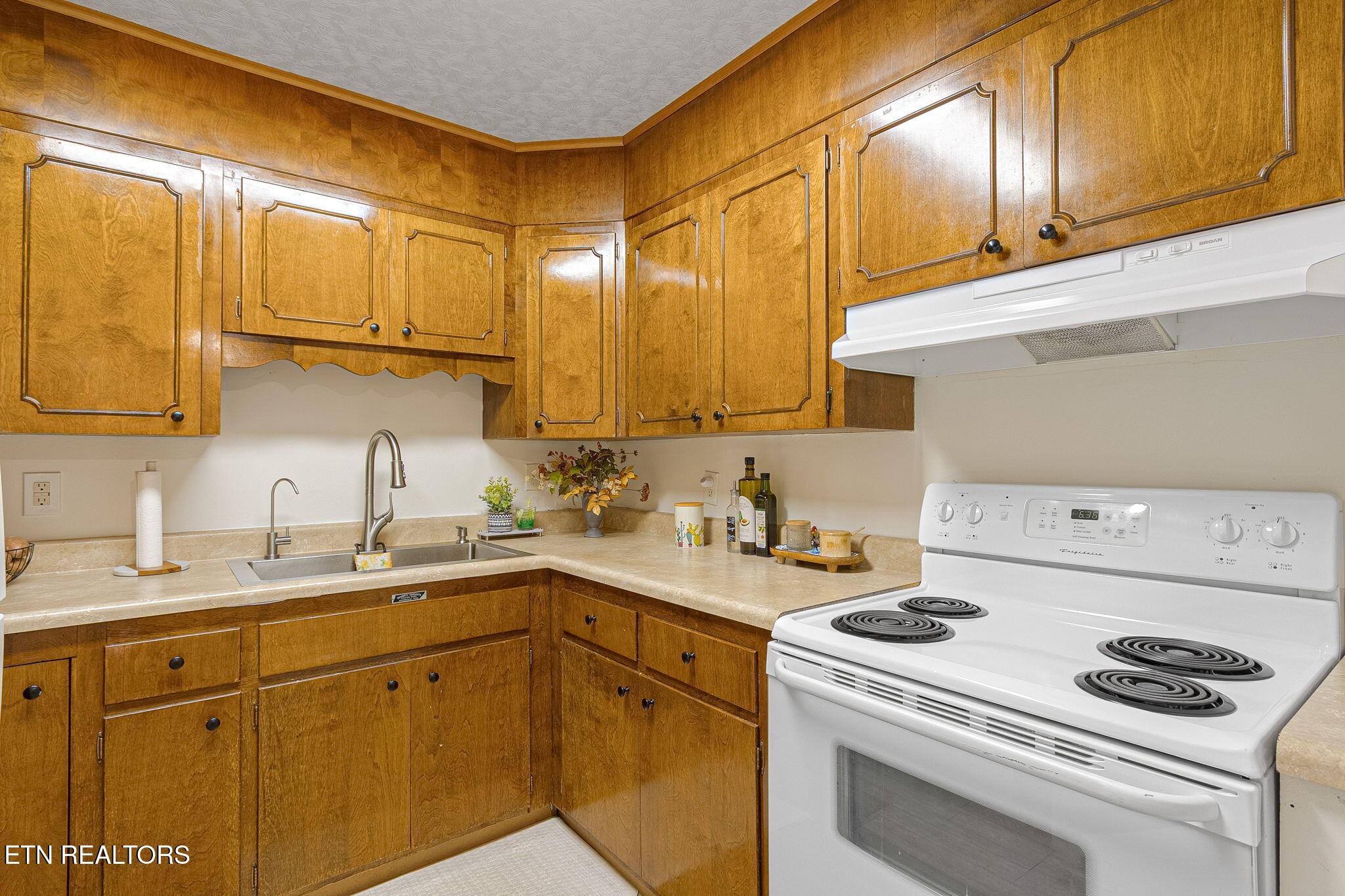 3104 N Broadway Street Knoxville TN 37917