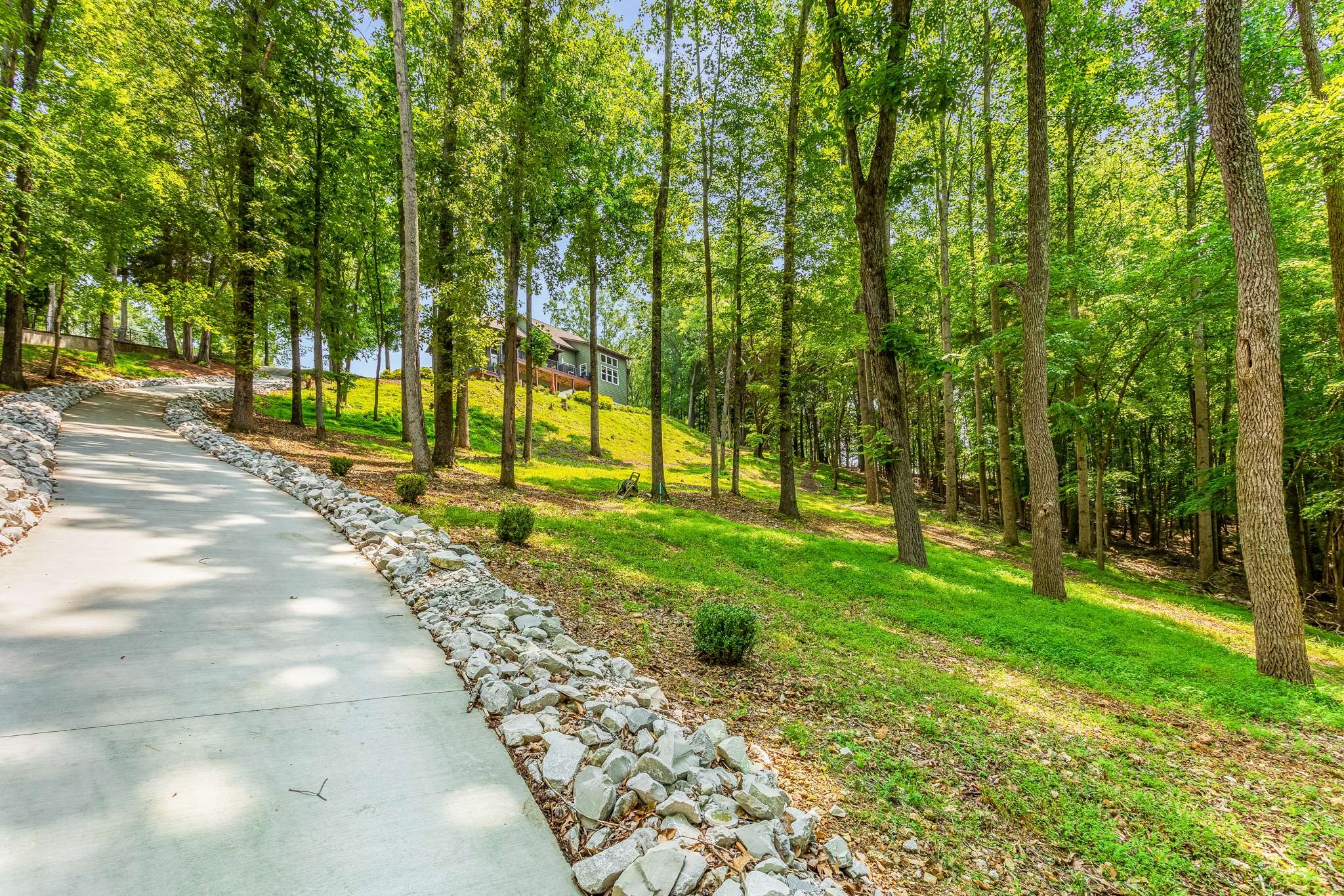 21 W Rockcrest Circle Winchester TN 37398