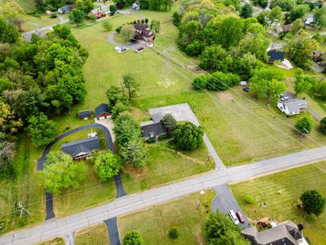 674 Lakeside Drive Springfield TN 37172